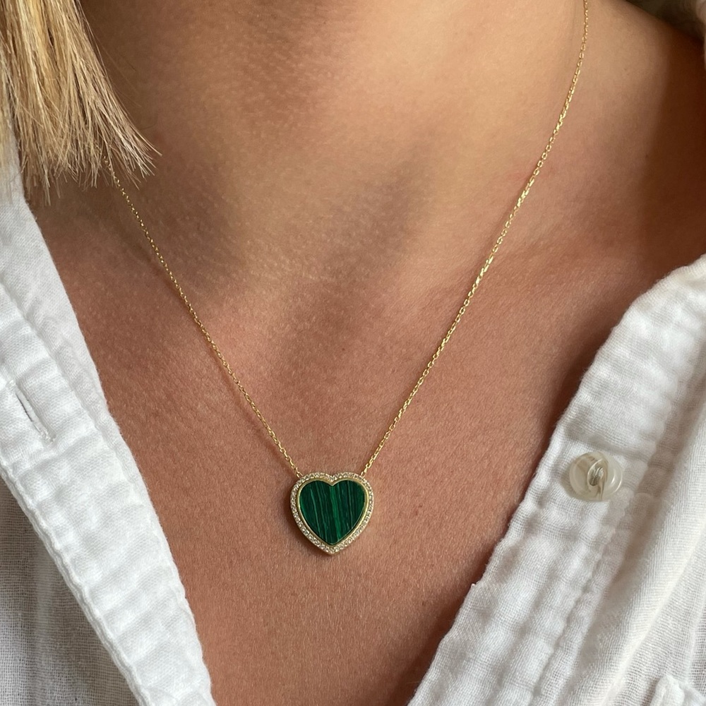 Gold heart necklace